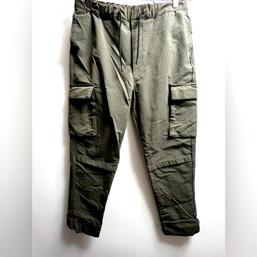 Zara Cargo pants olive